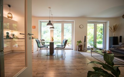 Neubaugleiche 3-Zimmer-Wohnung mit Terrasse und kleinem Garten in 24113 Kiel/Hassee